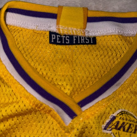 Pets First Yellow Lakers Jersey - Picture 3 of 3